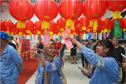  欢庆元宵 同心共融 | 梦软全球各产业基地开展元宵“游园会”